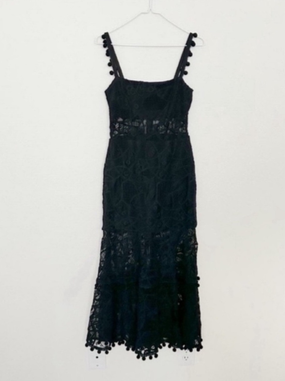 Alexis Lucila Lace Midi Dress Black - Picture 4 of 10